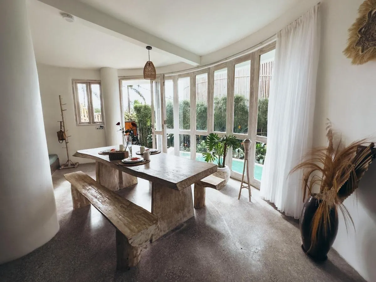 Hillstone U Villa Uluwatu